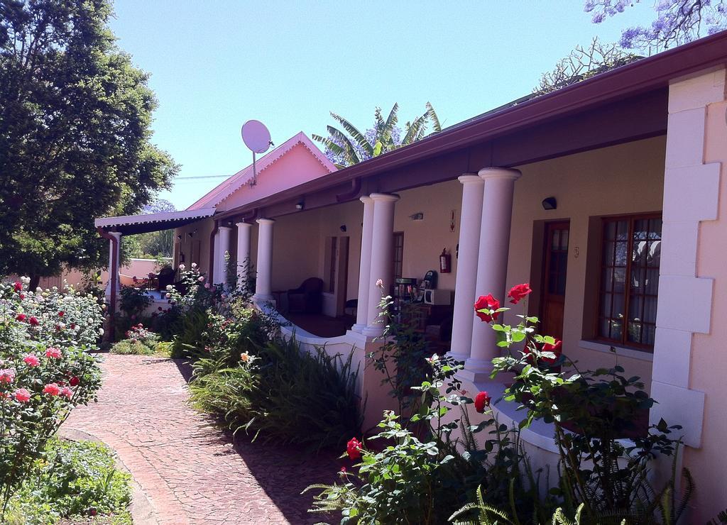 Melvin Residence Guest House Pretoria Luaran gambar